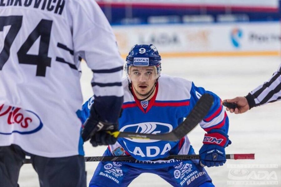 Нападающий ХК «Динамо-Алтай» Виктор Комаров о понижении в лиге, «Сибири» и восстановлении после травмы