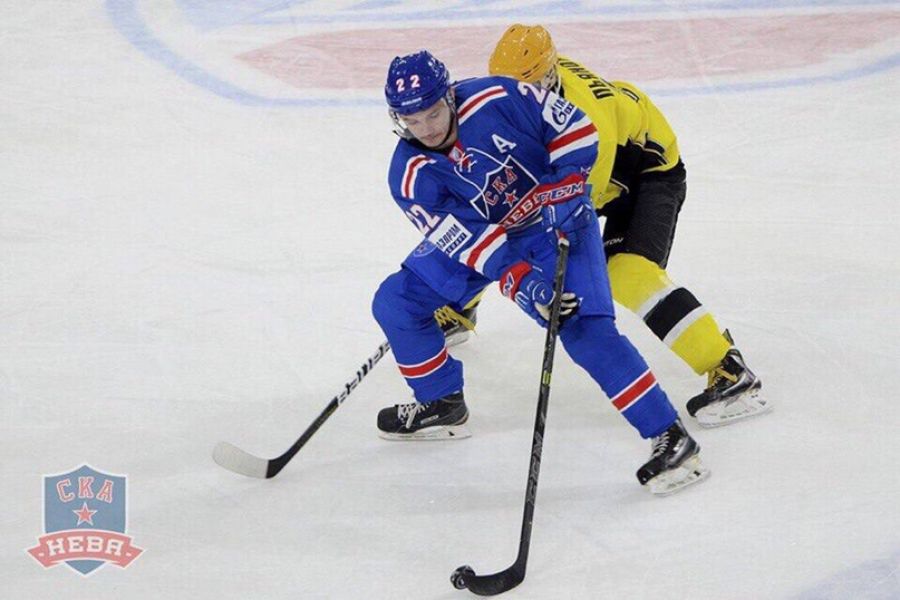 Нападающий ХК «Динамо-Алтай» Виктор Комаров о понижении в лиге, «Сибири» и восстановлении после травмы