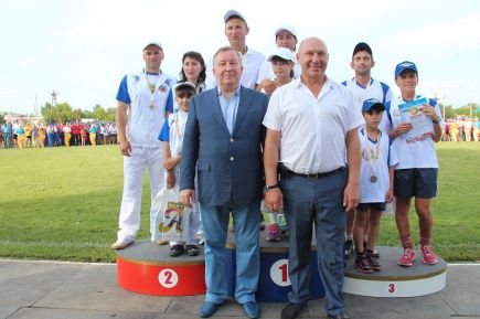 Большая спортивная семья