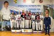 Команда Алтайского края успешно выступила на межрегиональном турнире по каратэ WKF