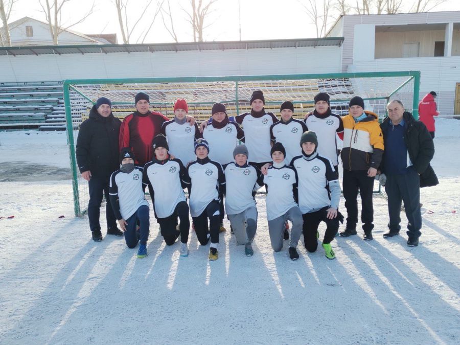 Команда Локтевского района - финалист футбольного турнира Олимпиады сельских спортсменов Алтая