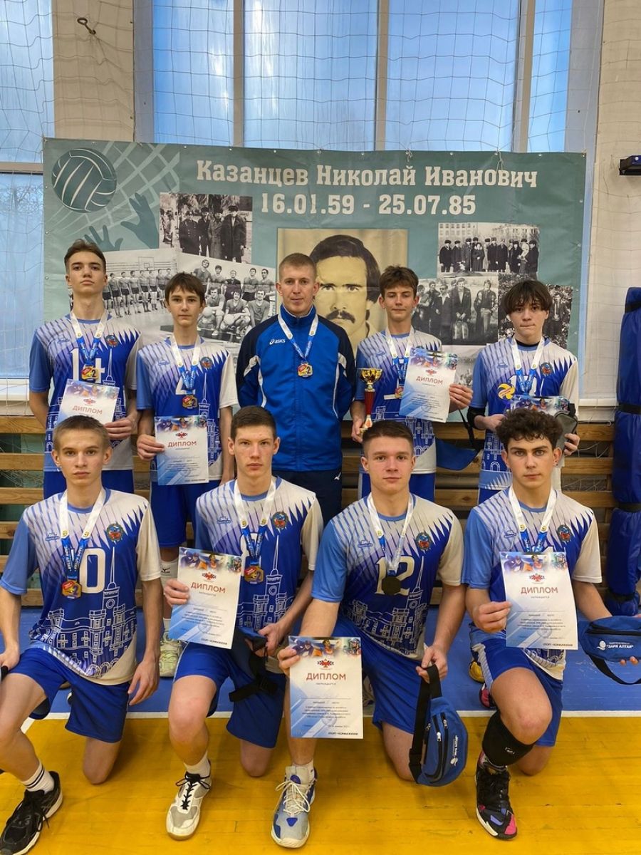 Команда СШОР "Заря Алтая-2008" - серебряный призер турнира