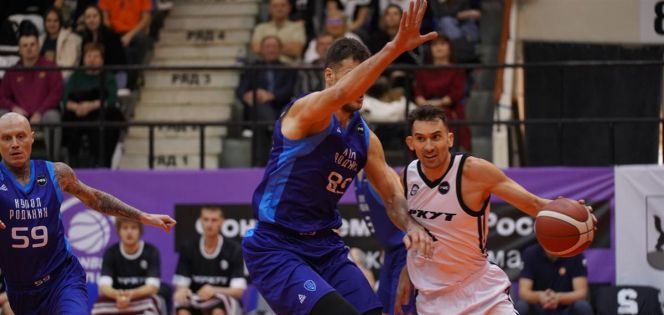 Фрагмент матча "Иркут" - "Купол-Родники". Фото: сайт РФБ