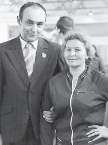 Волейбольная бабушка