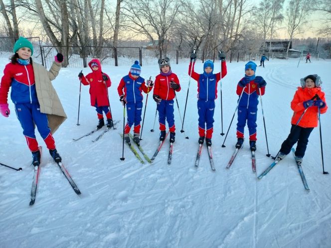 В Барнауле продолжается проект «Зимний дворовый инструктор»