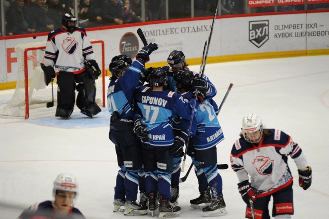 «Динамо-Алтай» в первом матче в новом году выиграл со счётом 4:3 у саратовского «Кристалла» (видео)