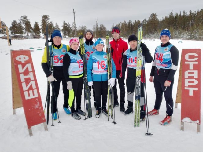 На фото спортсмены-полиатлонисты Михайловского района