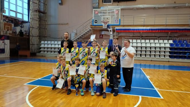 В финале «Кубка Алтая» «АлтайБаскет-2010» одержал победу над павловской спортшколой имени Чекушкиных