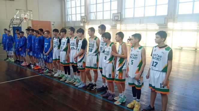 «АлтайБаскет-2010» выиграл в Иркутске межрегиональный турнир «Новогодний приз»