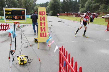 Четырёхкратный олимпийский чемпион Александр Тихонов посетил в Барнауле чемпионат России по летнему биатлону среди ветеранов (фото).