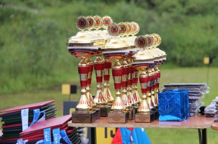 Четырёхкратный олимпийский чемпион Александр Тихонов посетил в Барнауле чемпионат России по летнему биатлону среди ветеранов (фото).