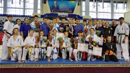 Данил Васянин и Алина Чухлова – бронзовые призёры II детско-юношеского чемпионата мира по киокушинкай каратэ.