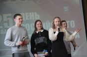 В День студентов в Алтайском училище олимпийского резерва пели, танцевали, рисовали, шутили и умничали    