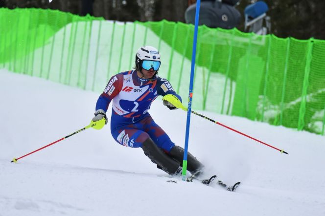 Семён Ефимов на "золотой" трассе слалома. Фото: ФГСР