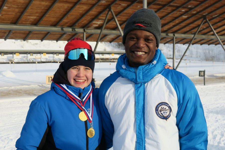 Екатерина Лыжина и Нкхвани Борнифейс. Фото: Андрей Бобров