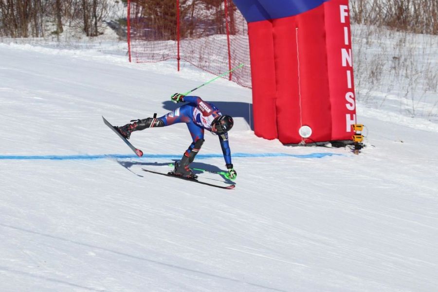 На финише можно выиграть (или потерять) драгоценные доли секунды. Фото: Александр Черный/ "Алтайский спорт"