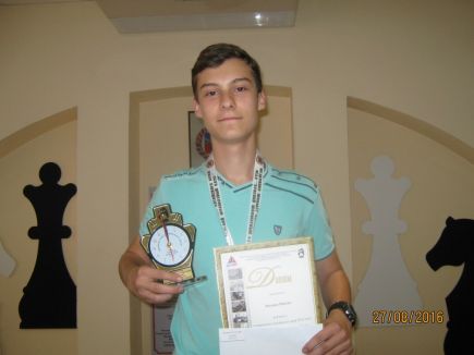 В Барнауле финишировало первенство края среди юношей и девушек.