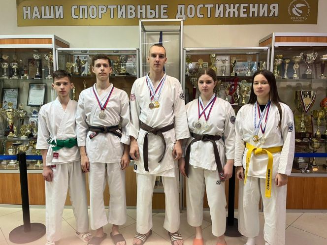 Сборная Алтайского края успешно выступила на Кубке России и Всероссийском турнире по восточному боевому единоборству «кобудо»