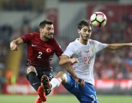 Воспитанник алтайского футбола Александр Ерохин дебютировал в сборной России.