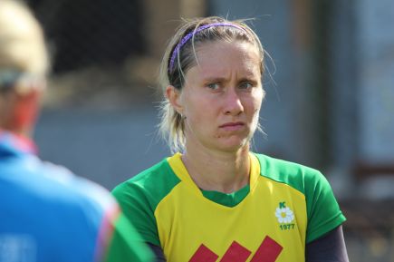 Обыграв в решающем матче соперниц из Казахстана, барнаульский «Коммунальщик» стал обладателем Открытого кубка Алтайского края (фото).