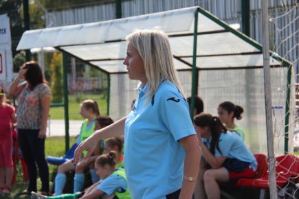 Женская футбольная команда "Алтай" обыграла на своём поле иркутский "Рекорд" - 1:0 (фото). 