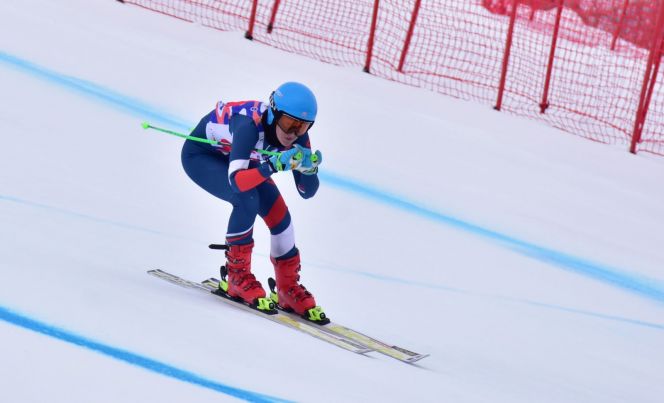 Вероника Цупикова на трассе супергиганта. Фото: Федерация горнолыжного спорта России
