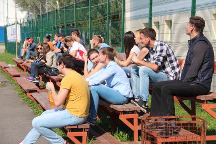 Женская футбольная команда "Алтай" обыграла на своём поле иркутский "Рекорд" - 1:0 (фото). 