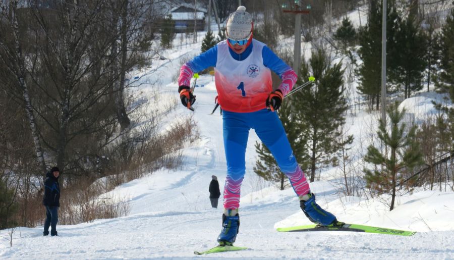 На трассе Валерия Домичек. Фото: Андрей Бобров/"Алтайский спорт"