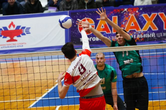 Видеотрансляция. 13 марта. Барнаул. СК «Победа». Чемпионат России. Мужчины. Высшая лига «А». Финал за 1−8 места. 4-й тур. Повторная встреча. «Университет» (Барнаул) - МГТУ (Москва)