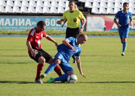 Барнаульское «Динамо» потерпело первое домашнее поражение, уступив «Чите» – 3:4 (фото).