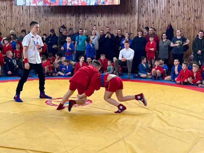 День военной разведки в Славгороде отметили турниром по самбо