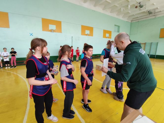 Четыре школы Новоалтайска вступили в борьбу в дивизионе «Б» краевой Школьной регбийной лиги