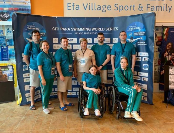 На фото справа: Антон Папушин и его воспитанница Анна Иванова. Фото: ПКР