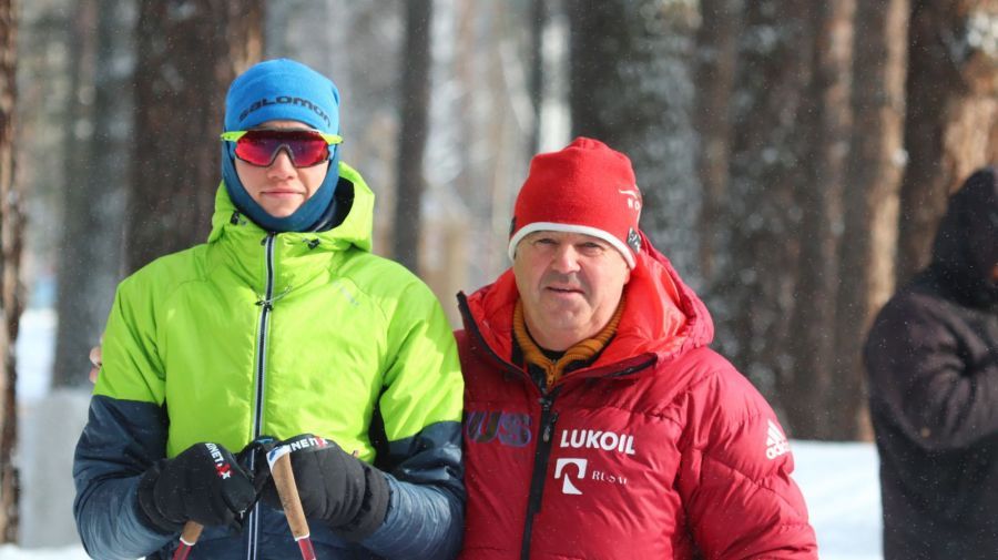 Илья Тырышкин с отцом - Константином Петровичем. Фото: Александр Чёрный/ "Алтайский спорт"  