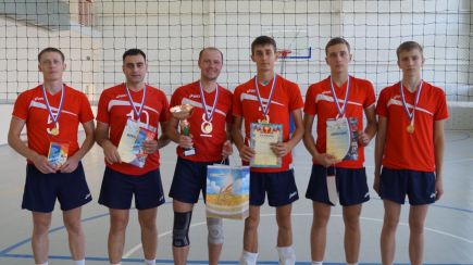 В Алейске состоялся краевой турнир памяти генерального директора компании «Алейскзернопродукт»  Сергея Старовойтова.