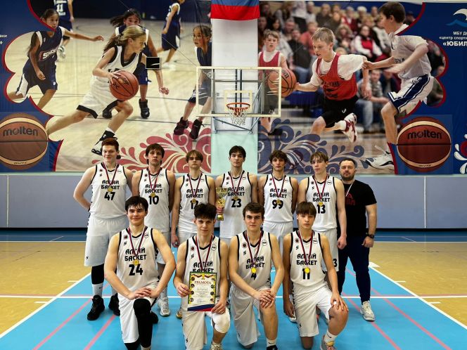 В Рубцовске прошли краевые соревнования по баскетболу среди юниоров до 19 лет, входящие в программу XLIV Спартакиады спортивных школ Алтайского края