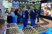 Эстафету подхватили шахматисты. На ВДНХ в Москве продолжается Неделя алтайского спорта  
