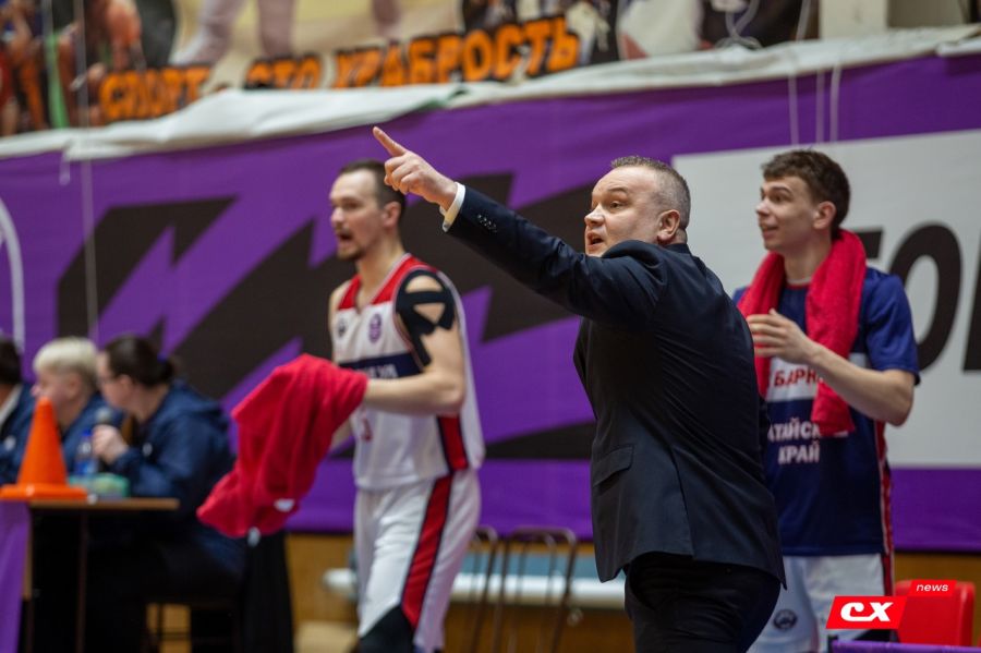 Фрагмент матча "Барнаул" - "Динамо". Фото: Владимир Мартынов