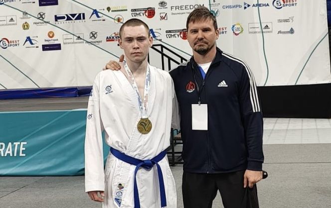 Егор Байкалов с тренером Романом Селиверстовым