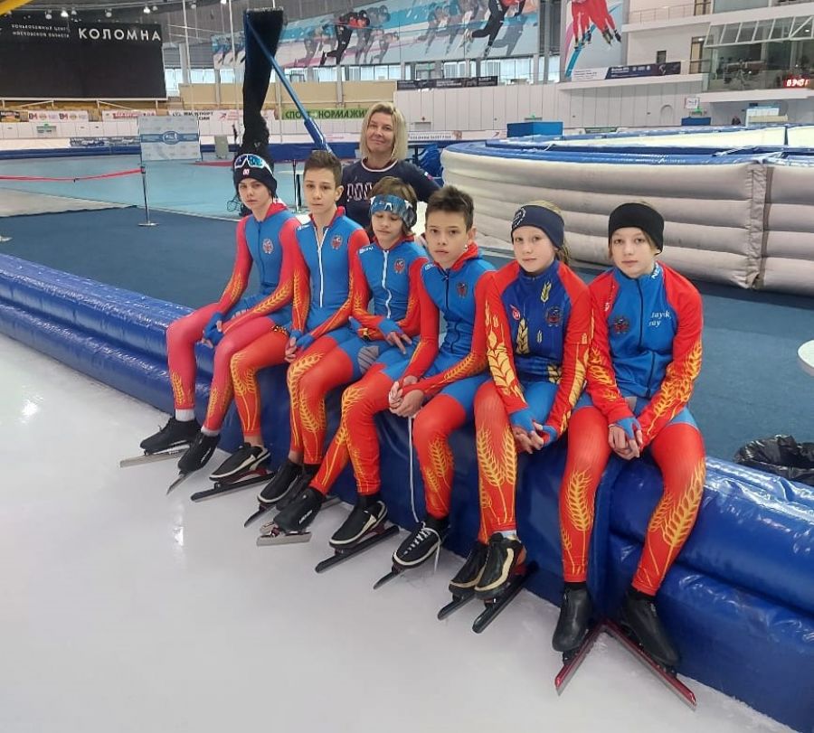 Елена Комаровская на выезде со спортсменами юношеской сборной края. Фото из архива "АС" 