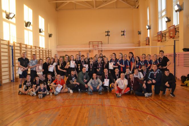 В селе Верх-Катунское Бийского района почтили память энтузиаста спорта Владимира Иовбака