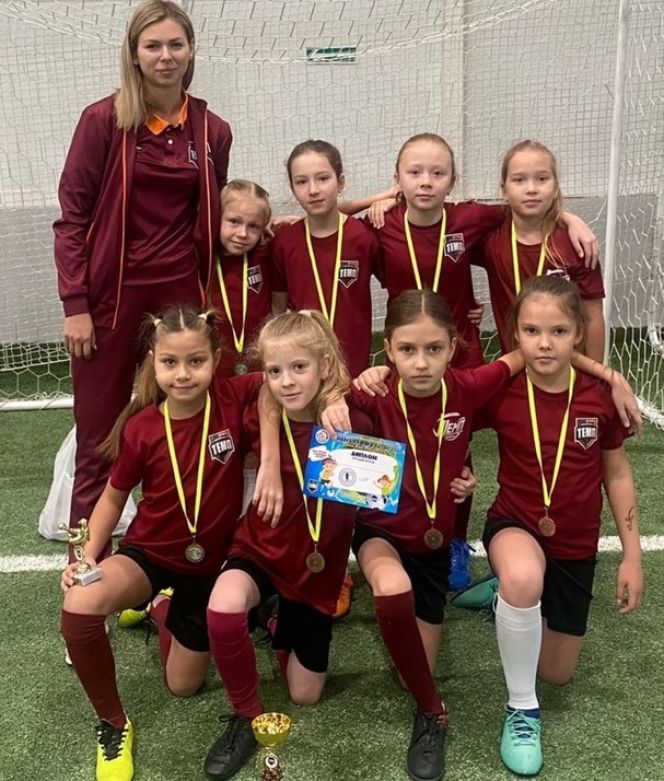 ДЮСШ «Темп» ведет набор девочек для занятий футболом