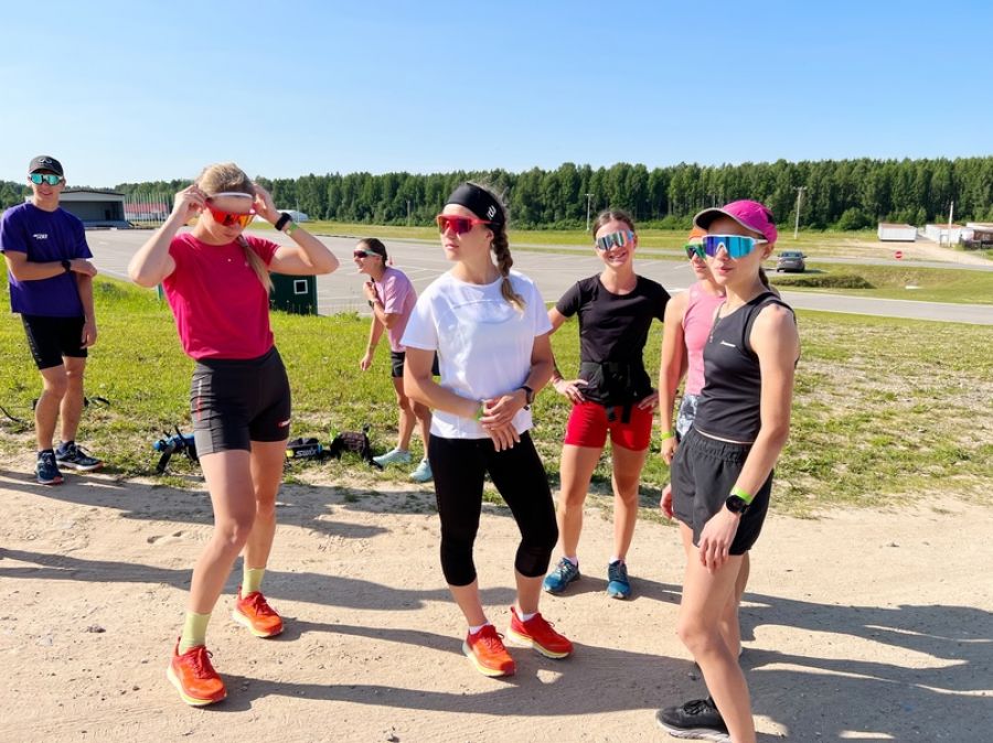 Юниорки перед тренировкой, июнь 2023. Фото: проект «На лыжи!»