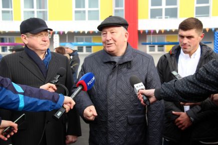 Укрепили берег