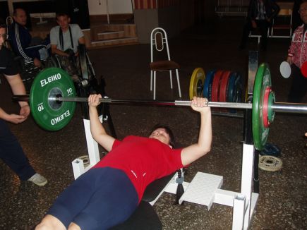 Около 100 инваспортсменов приняли участие в краевом фестивале спорта.