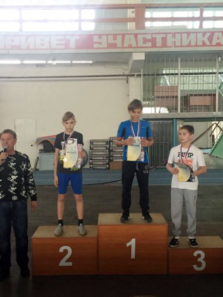 Горнолыжники и сноубордисты из СДЮШОР «Горные лыжи» выявили сильнейших на первенстве Алтайского края по ОФП.