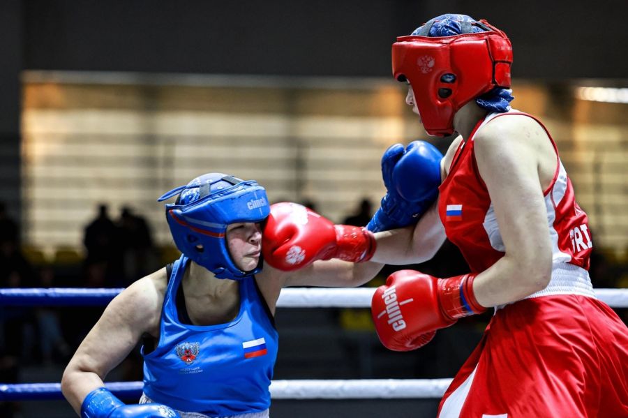 Финальный бой Анастасии Грибановой (справа). Фото:  Федерация бокса России