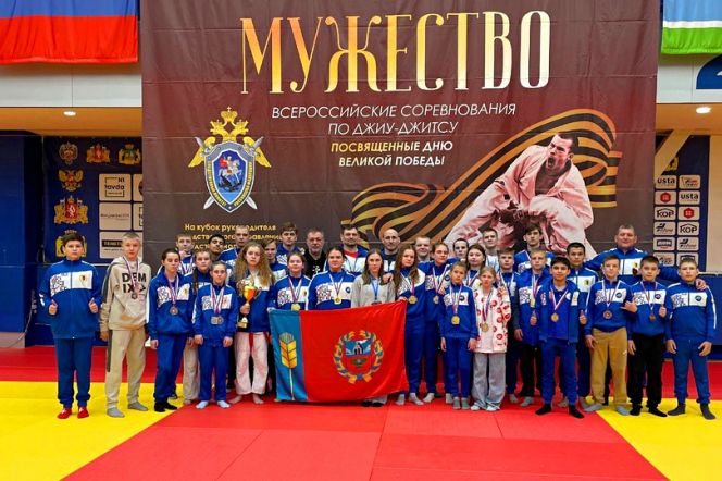 Алтайские борцы успешно выступили на Кубке России и Всероссийских соревнованиях «Мужество»