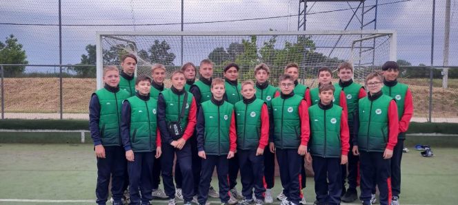 Юношеская сборная Алтайского края по хоккею на траве завоевала путёвку в финал Спартакиады учащихся России