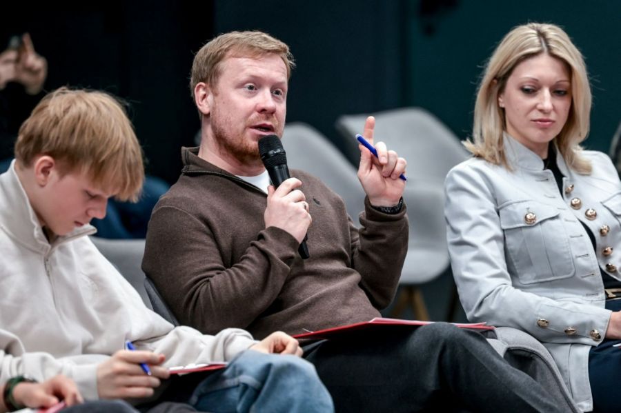 Голосование жюри профессионального конкурса «Магнит футбола». Москва. Пресс-центр Матч ТВ. Фото: Михаил Шапаев/РФС